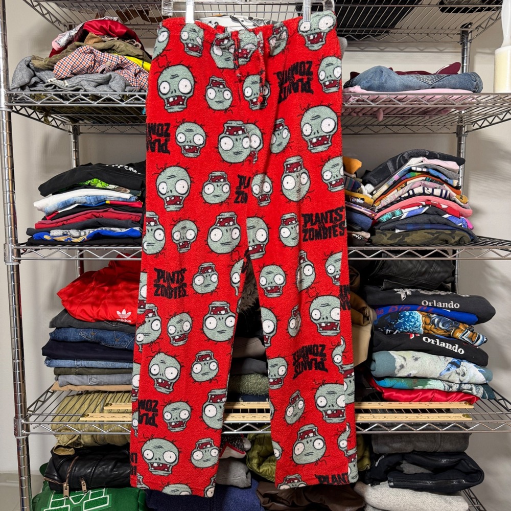 Plants vs Zombies Pajama Pants Mens M Red Fleece Lounge Sleepwear Video Game AOP